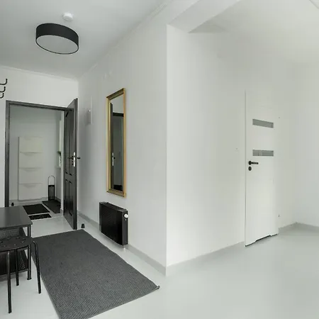 Feriehus Beautiful House With Balcony Ideal For Families By Renters Poznań